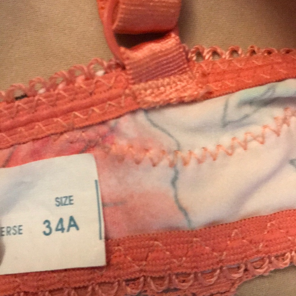 34A Rene Rofe Bra - Picture 6 of 6